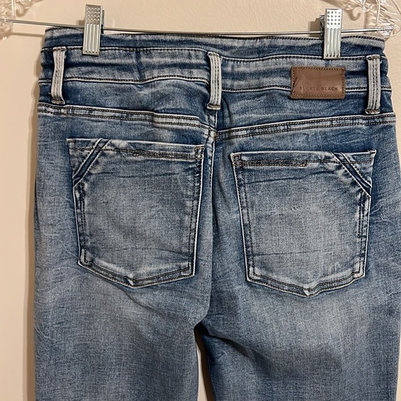 Buckle Black Blue Jeans. Size 29x30 - Picture 5 of 7